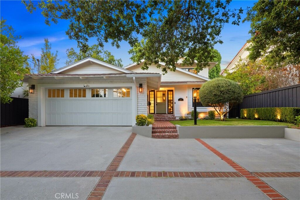 Property Photo: 589 W Grandview Avenue CA 91024