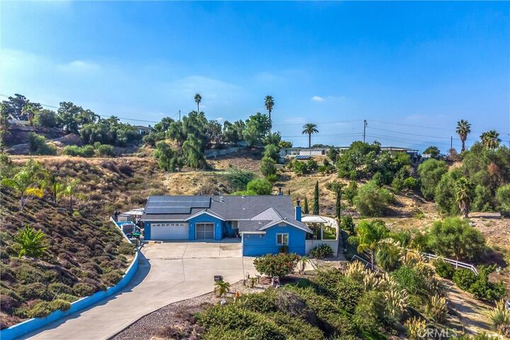 Property Photo: 24750 Anderson Way CA 92354