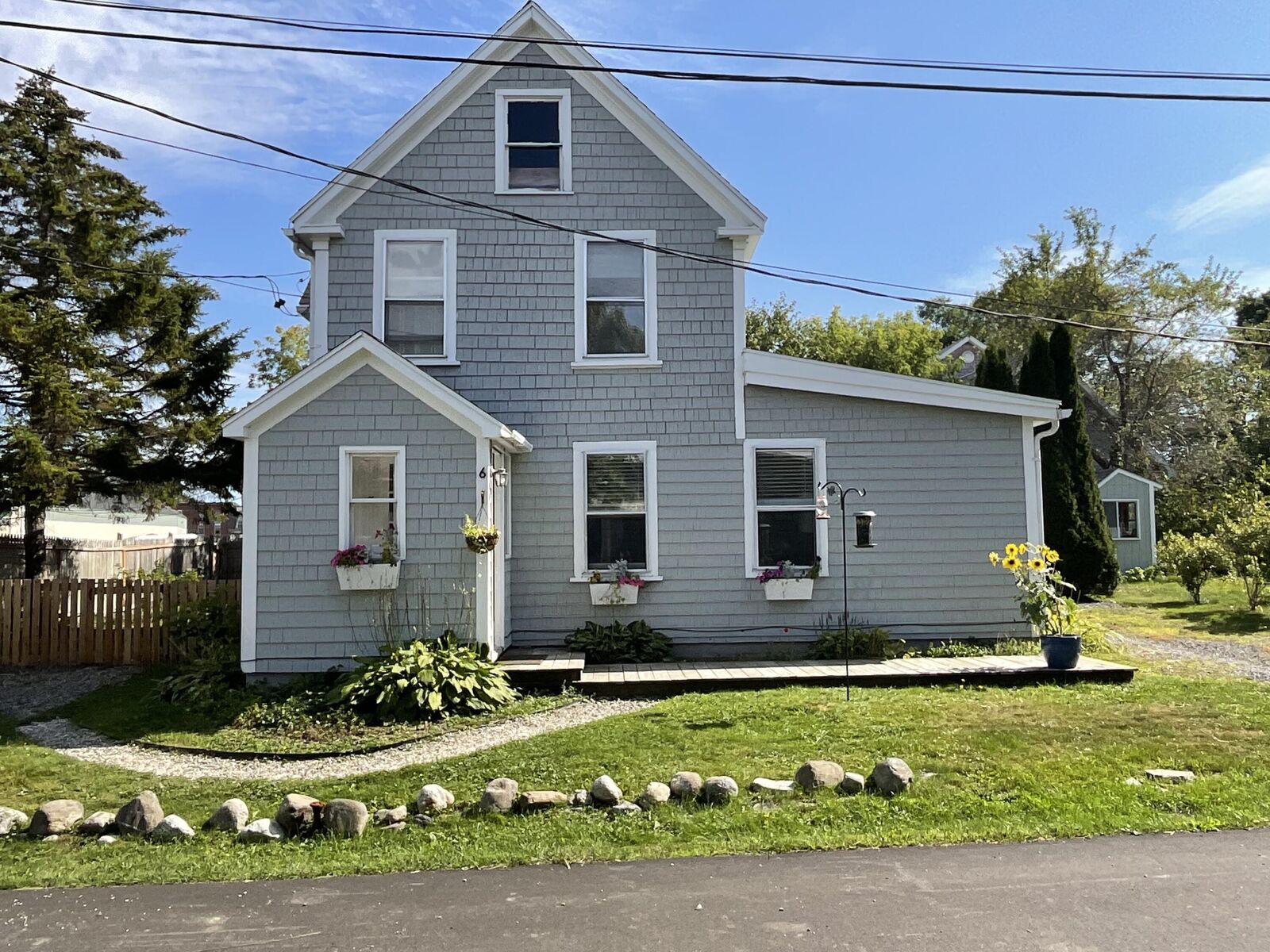 Property Photo:  6 Otis Street  ME 04974 