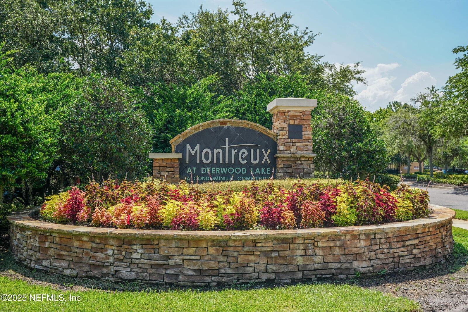 Property Photo: 8550 Touchton Road 628 FL 32216