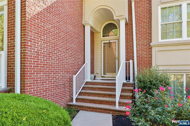 Property Photo: 105 Chestnut Court 3 NJ 07027