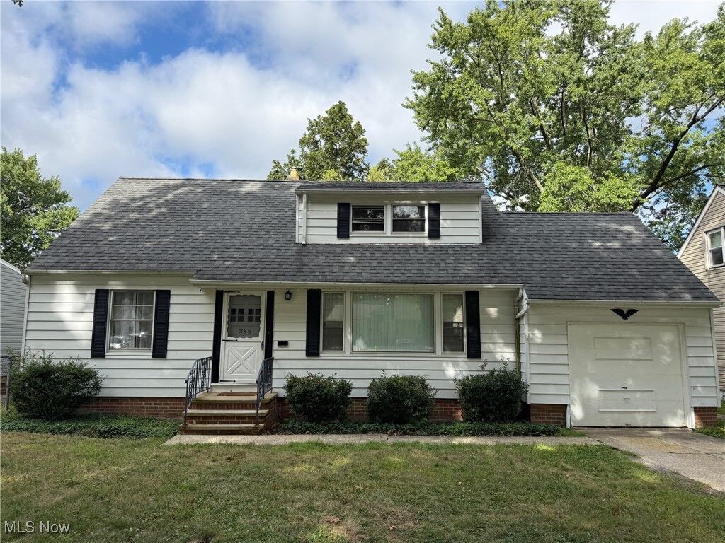 Property Photo: 1156 Haverston Road OH 44124