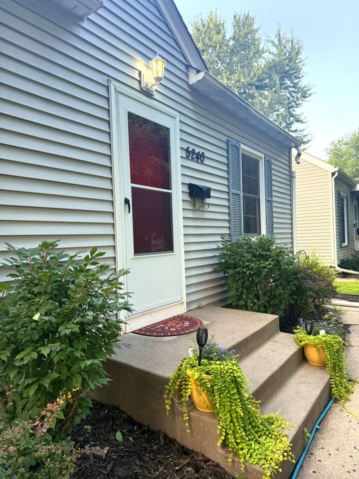 Property Photo:  5240 37th Avenue S  MN 55417 