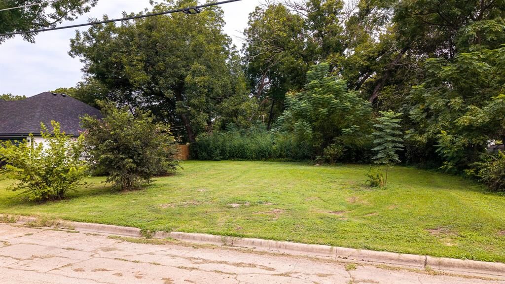 Photo de la propriété:  1007 E Jefferson Street  TX 75165 