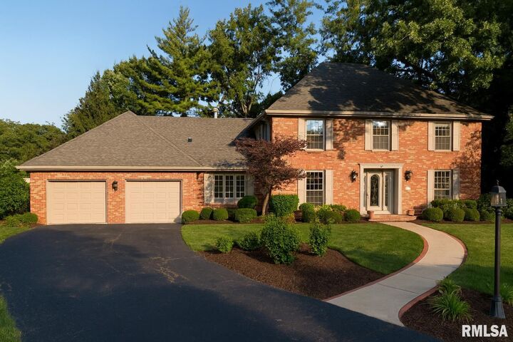 Property Photo:  1203 W Wexford Place  IL 61615 