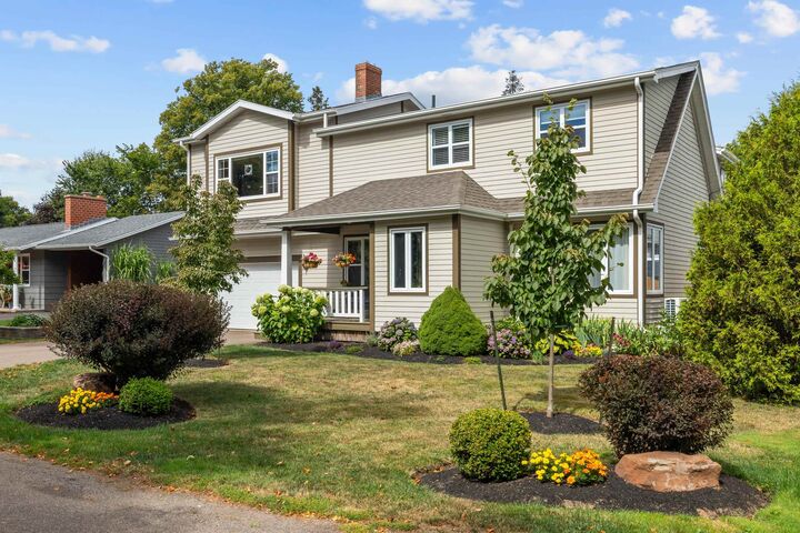 Property Photo:  109 Carriage Lane  PE C1A 9R6 