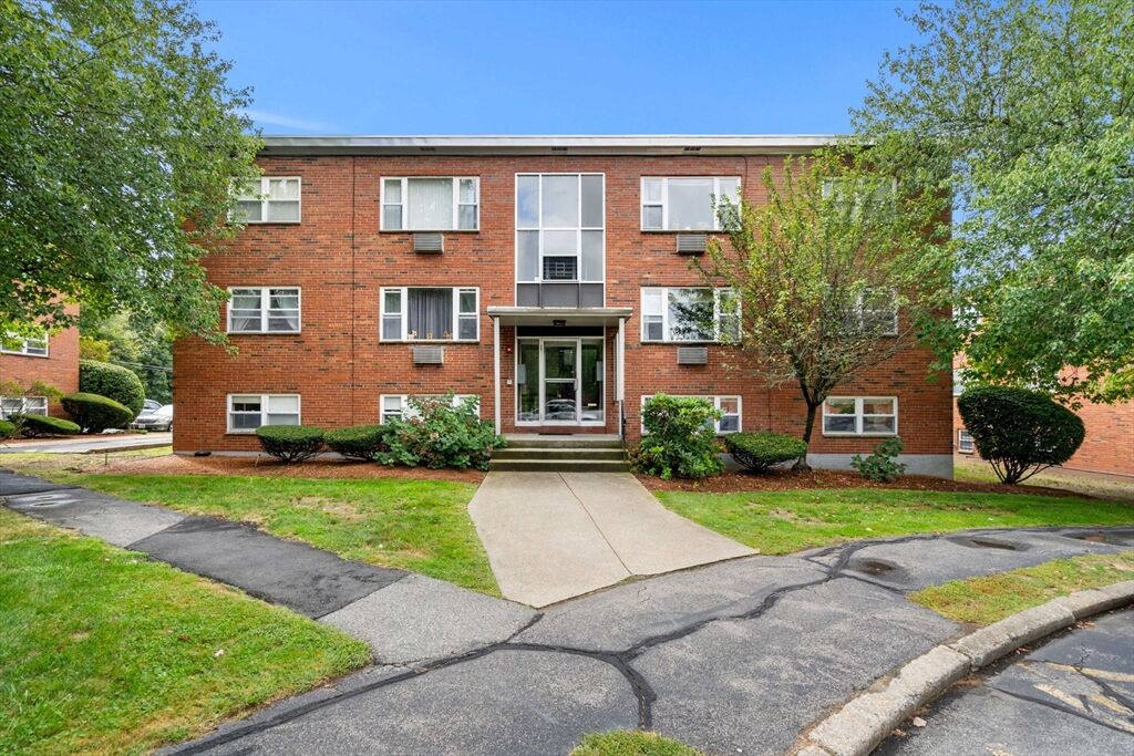 Property Photo: 1105 Lexington Street 9-2 MA 02452