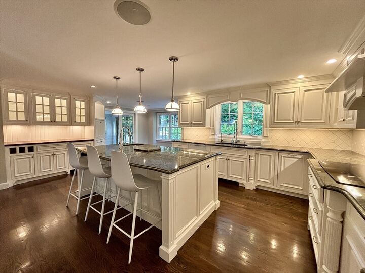 Property Photo:  81 Hampshire Rd  MA 02481 