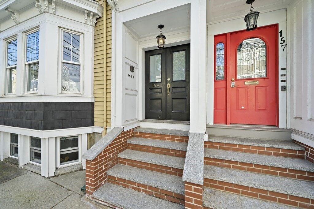 Property Photo: 159 W 7th 3 MA 02127