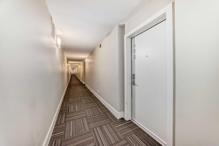 Property Photo:  4303 1 Street NE 408  AB T2E 7M3 