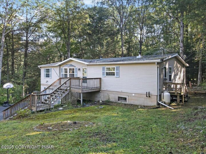Property Photo: 137 Chicola Lake South Trail PA 18353