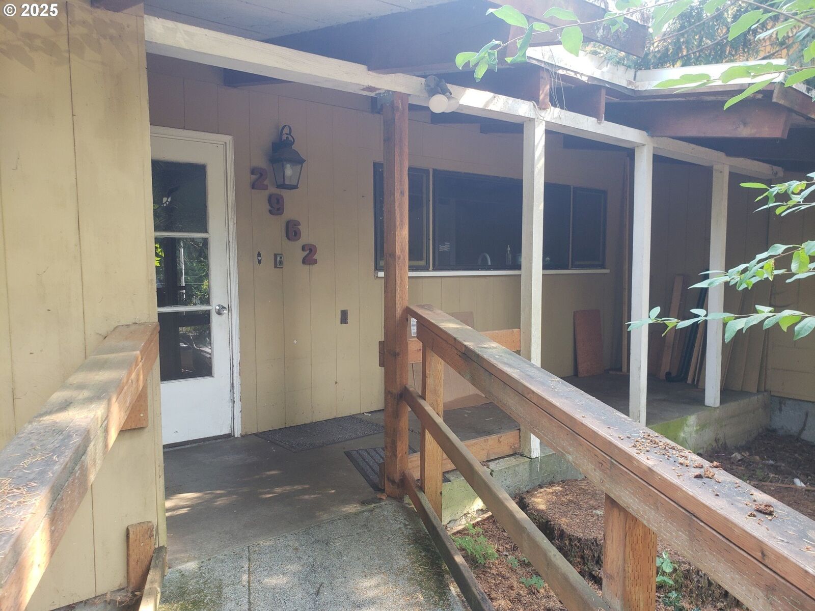 Property Photo:  2962 Laurel Rd  WA 98632 