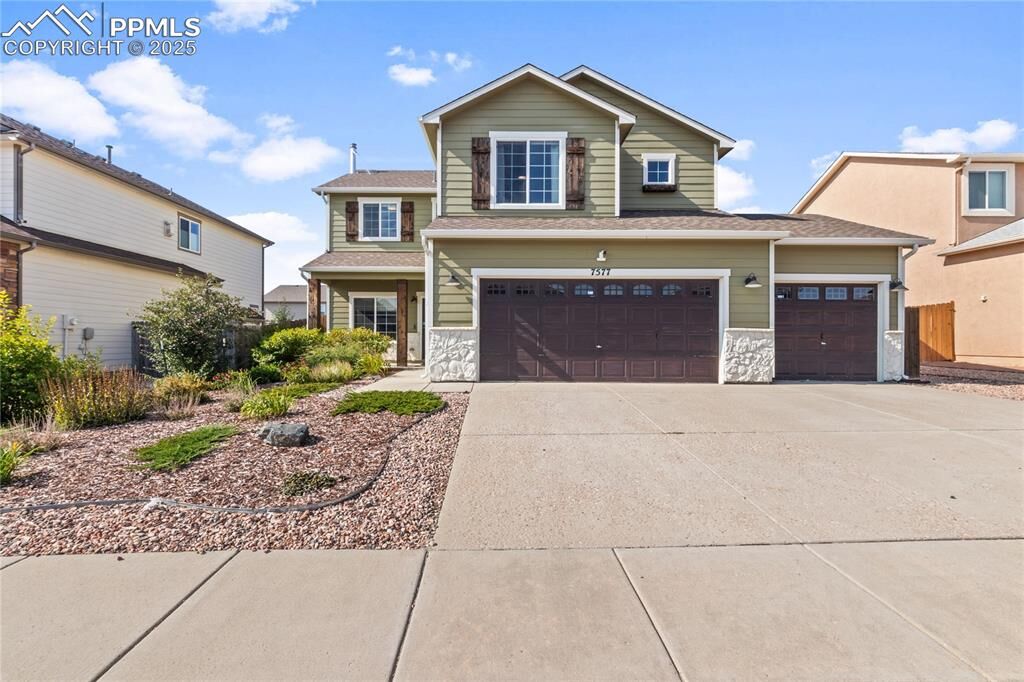 Property Photo: 7577 Chasewood Loop CO 80908