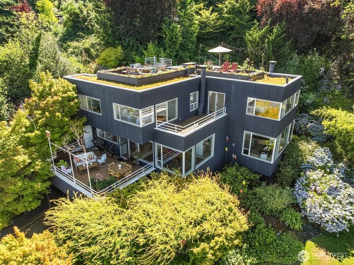 3903  48th Avenue S  Seattle WA 98118 photo