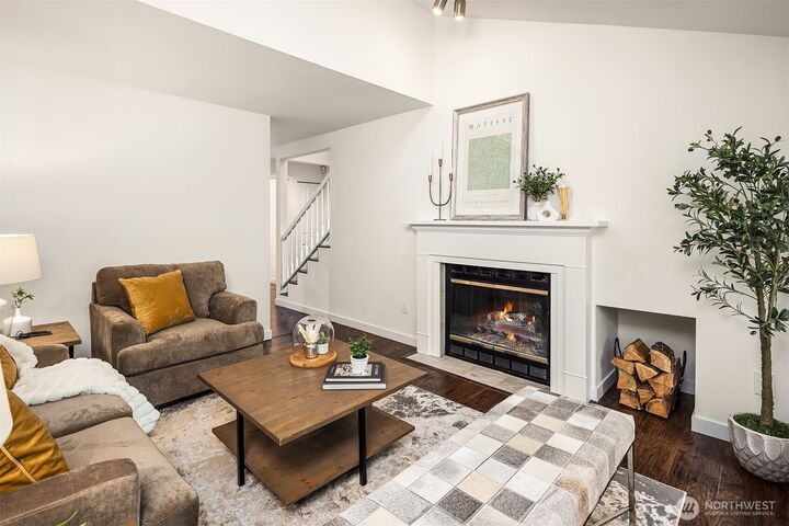 Property Photo:  14363  30th Avenue NE Unit 9  WA 98125 