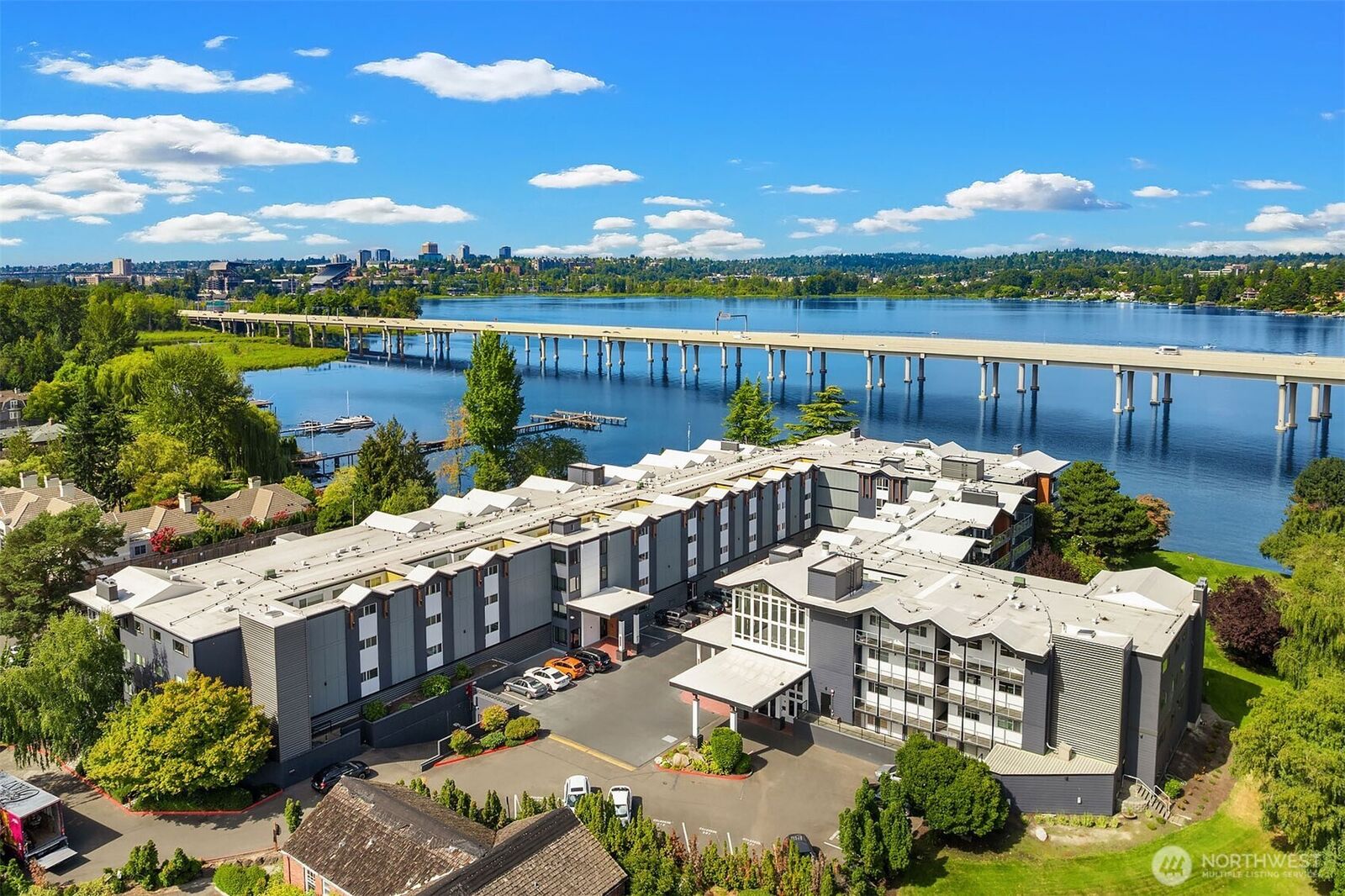 Property Photo: 2501 Canterbury Lane E 316 WA 98112
