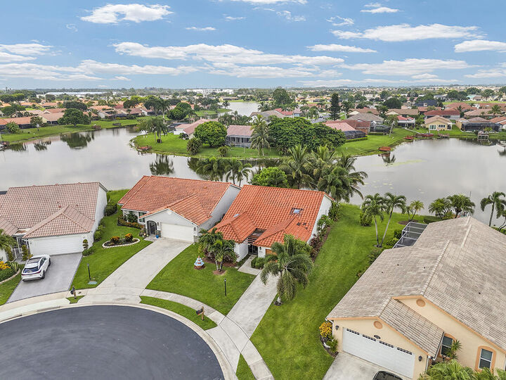 Property Photo: 8326 Bonita Isle Drive FL 33467