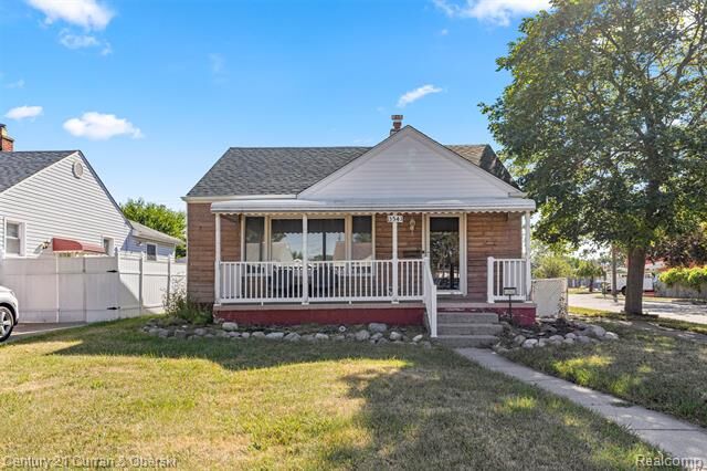 Property Photo:  13543 Poplar Street  MI 48195 