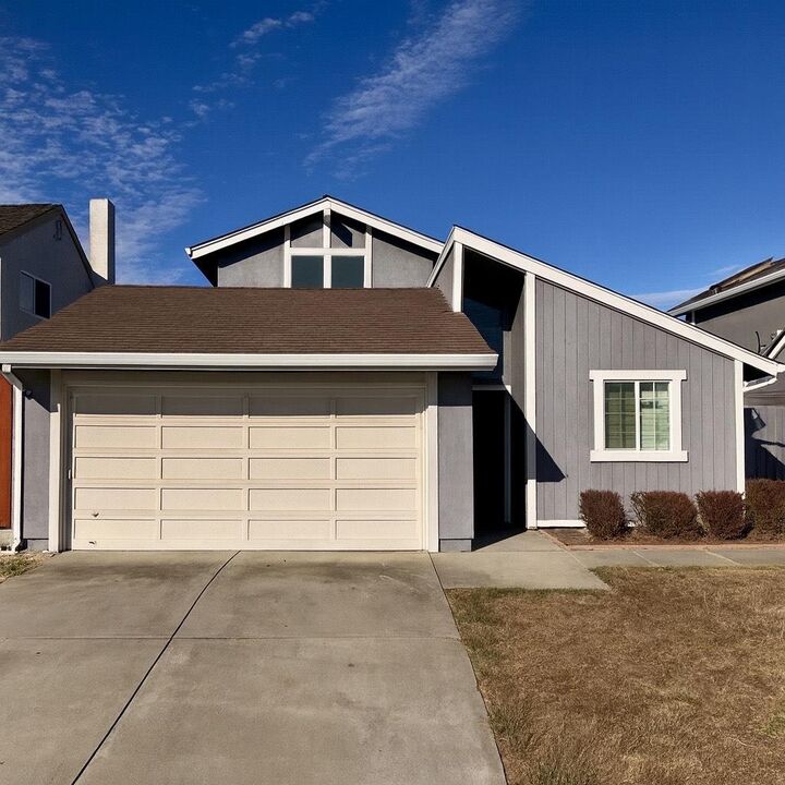 424 Brighton Street  Salinas CA 93907 photo
