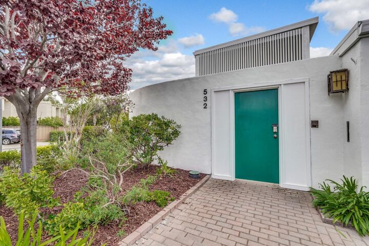 Property Photo: 532 Cashmere Court CA 94087