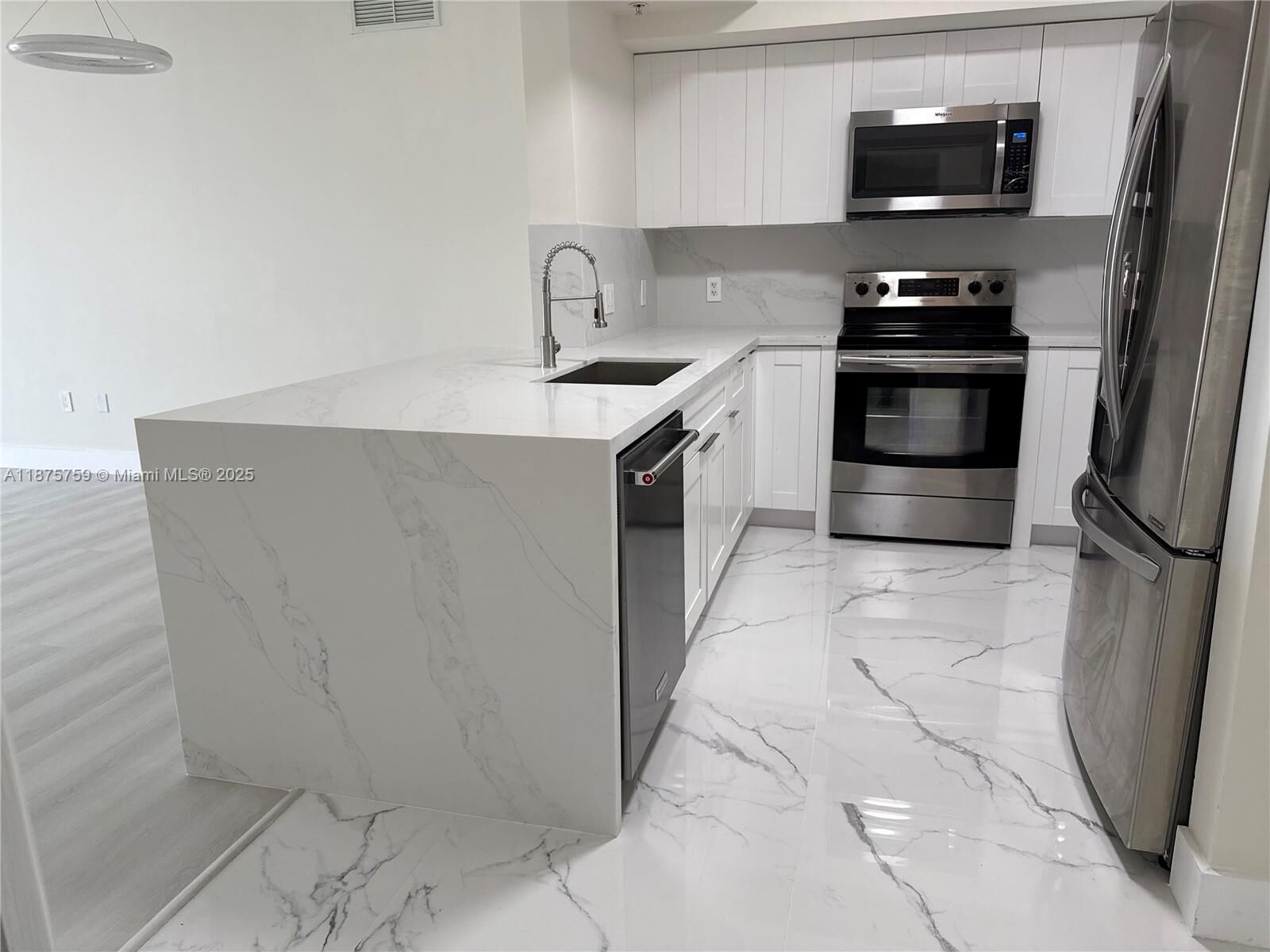 Property Photo:  888 S Douglas Rd 1502  FL 33134 