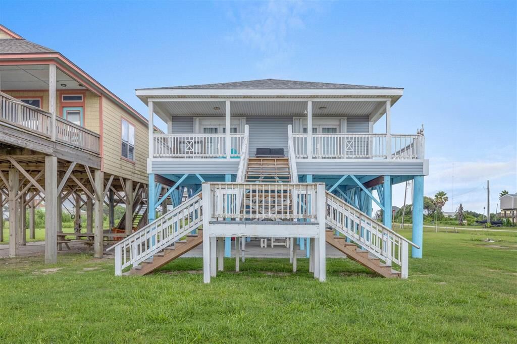 Property Photo:  122 Beach Boulevard  LA 70631 