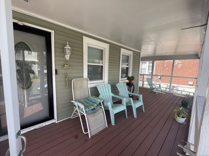 Property Photo:  106 Elizabeth Street  CT 06610 