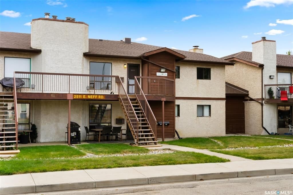 Property Photo: 2511 Neff Road 203 SK S4V 1C1