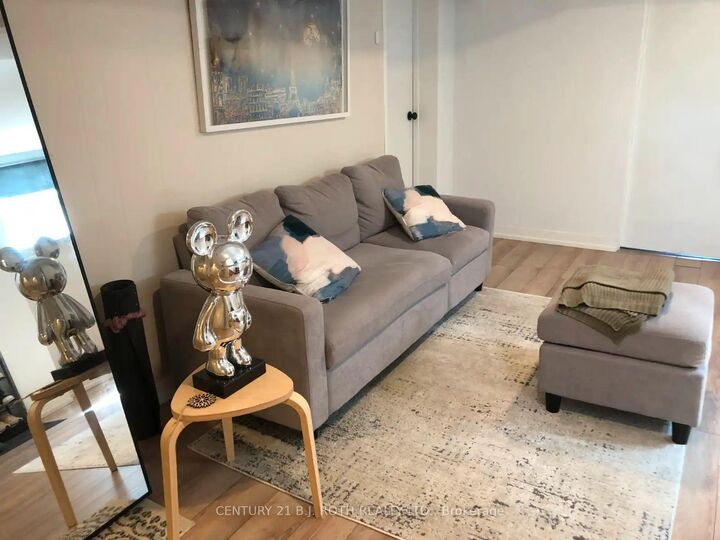 Property Photo: 7 Ashmore Avenue Lower ON M8Z 4C5