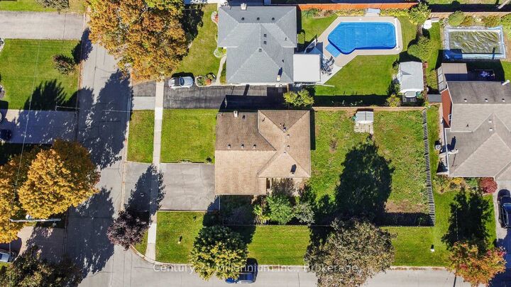 Property Photo: 36 Shoreline Drive ON L2N 3W1