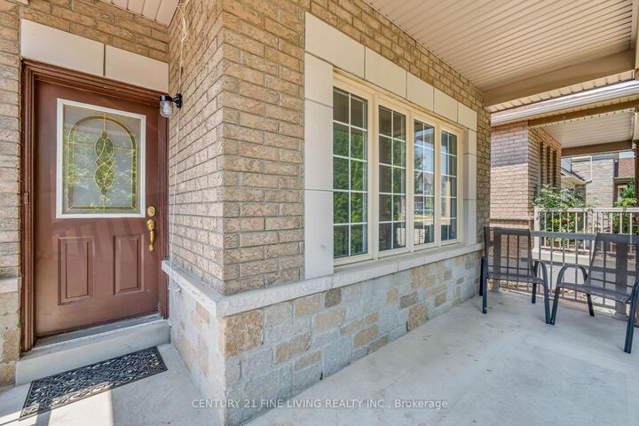 Property Photo: 6 Renoir Drive ON L4J 9A9