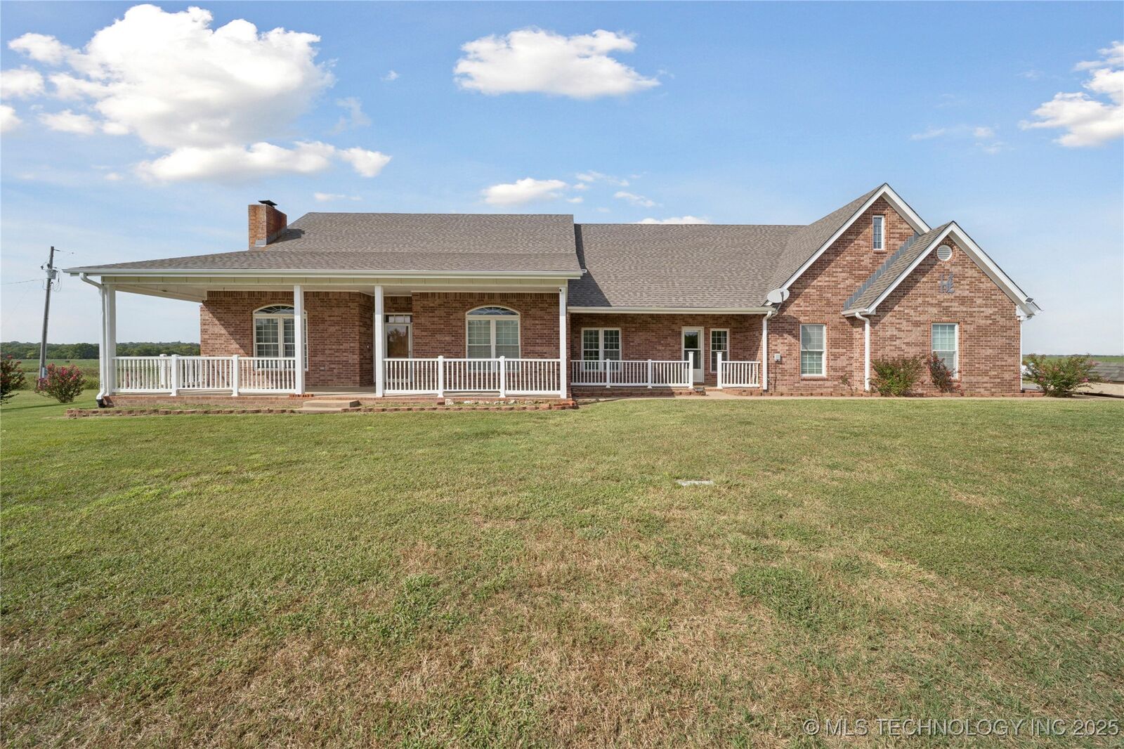 Property Photo:  22615 Ns 4058 Road  OK 74048 