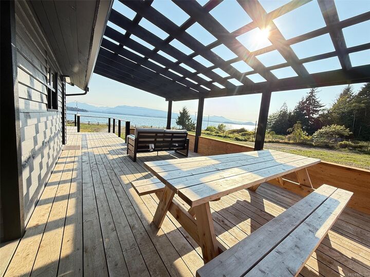 Photo de la propriété:  305 Kaleva Rd  BC V0N 3E0 