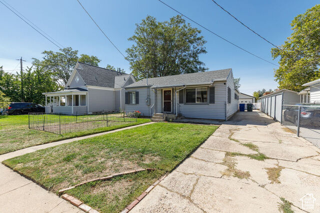 Property Photo: 1035 S Orchard Ave E UT 84404