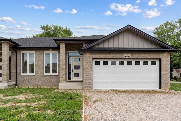 478 Railway  Lakeshore ON N0R 1A0 photo