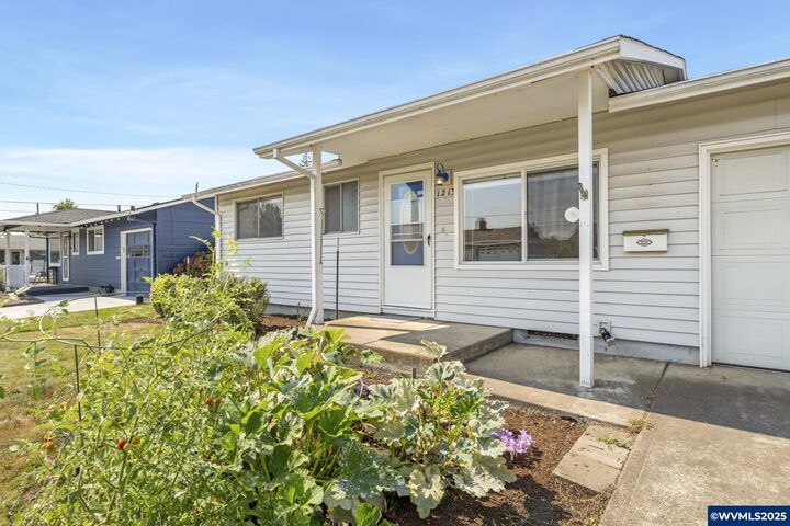 Property Photo: 1213 Quinn Rd OR 97071