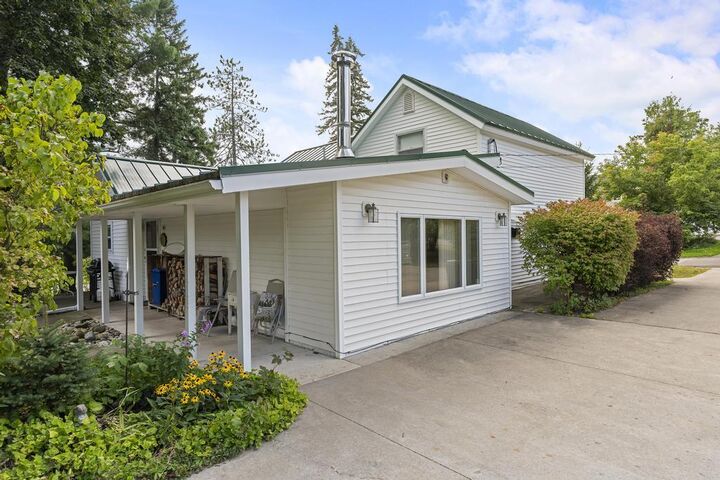 Property Photo:  6116 Hemlock Street  MI 49749 