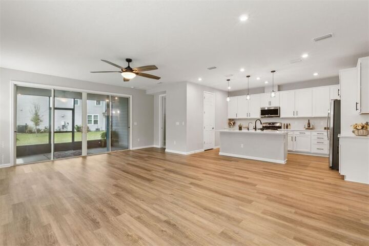 Property Photo: 75309 White Rabbit Avenue FL 32097