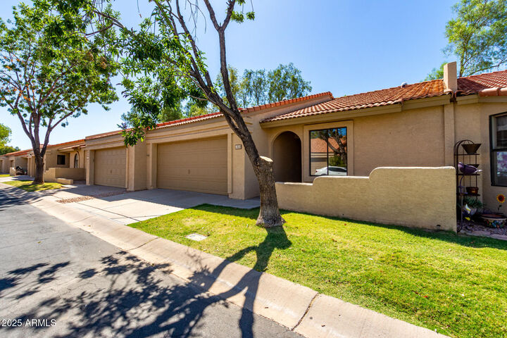 Property Photo:  1021 S Greenfield Road 1022  AZ 85206 