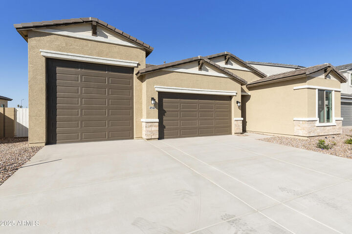 Property Photo:  4946 W Weeping Willow Way  AZ 85339 