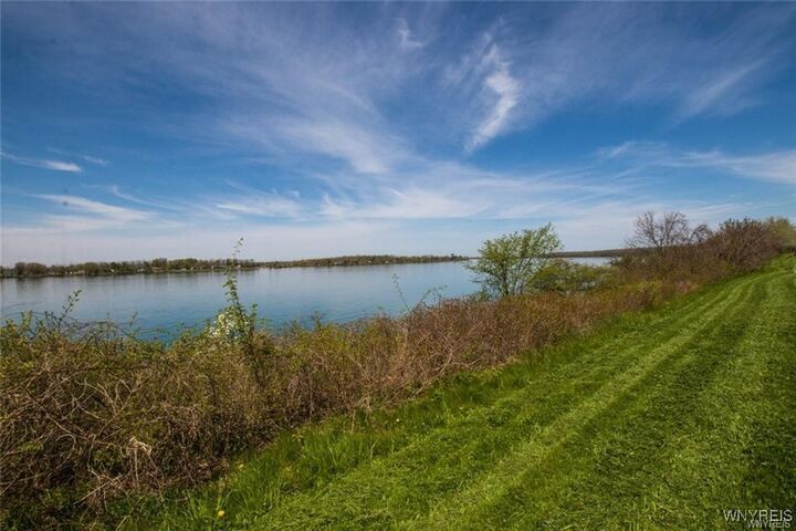 Property Photo: 3505 West River Road NY 14072