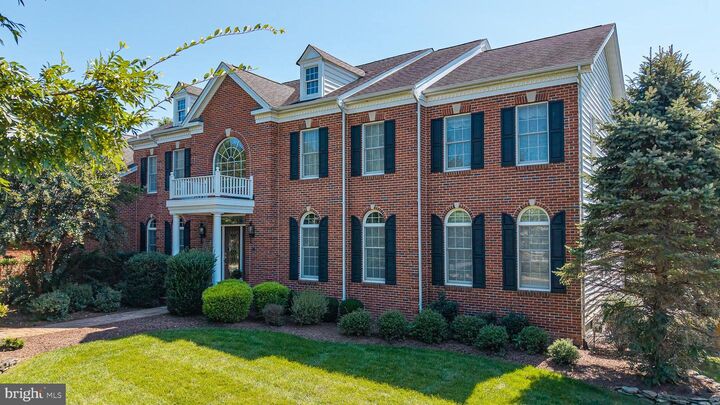 Property Photo: 5331 Chaffins Farm Court VA 20169
