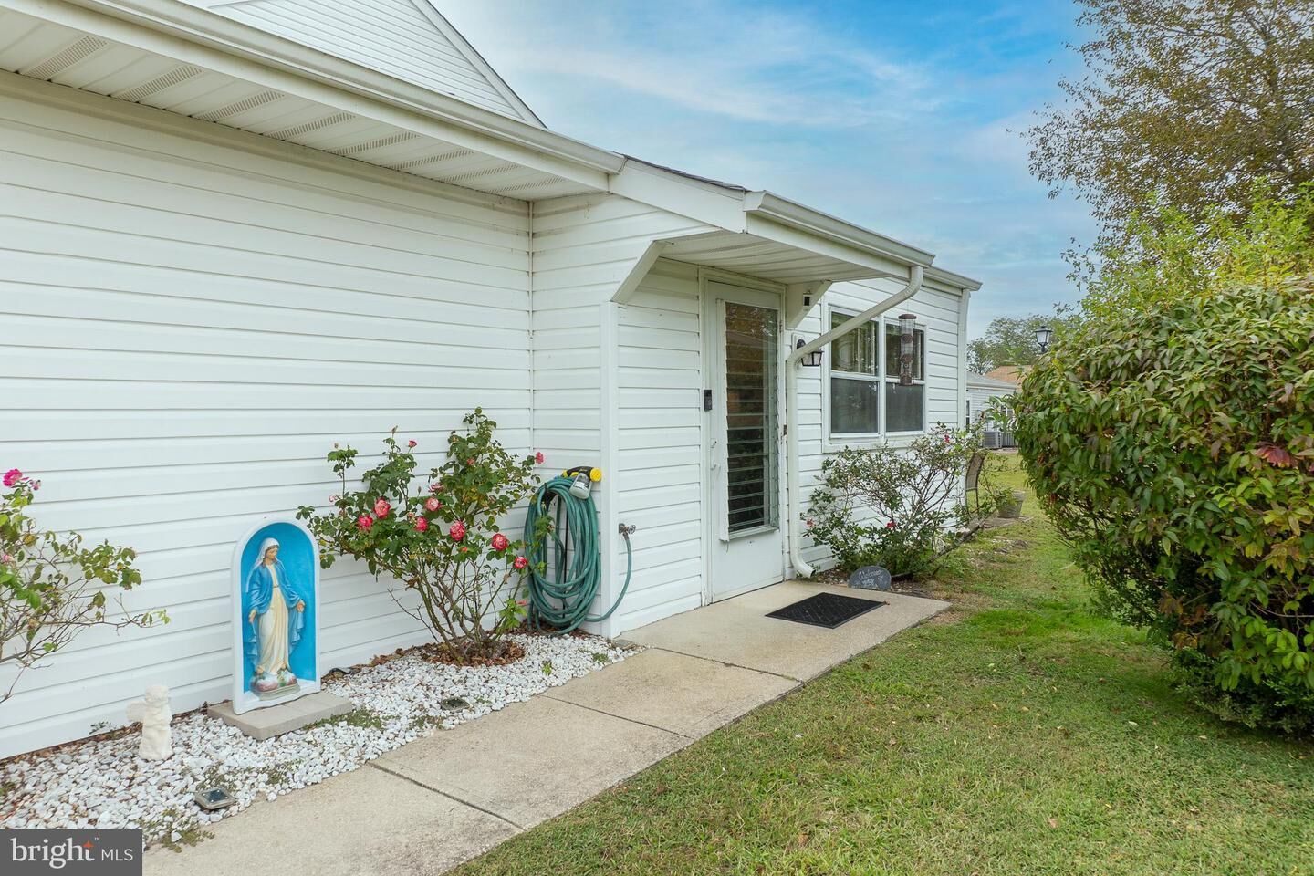 Property Photo:  23 Mediterranean Court  NJ 08005 