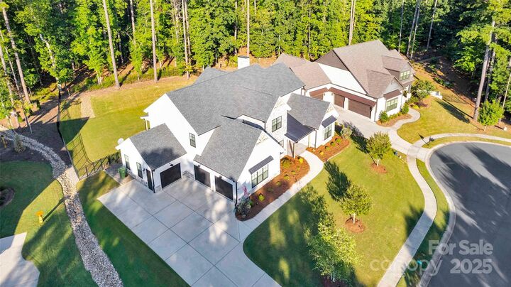 Property Photo:  16416 Crosshaven Drive  NC 28278 