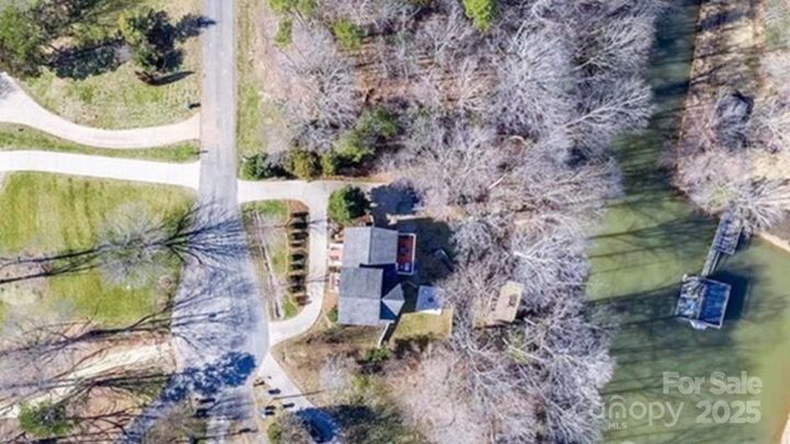 Property Photo:  555 Laurel Cove Road  NC 28677 