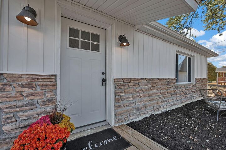 Property Photo: 6434 Mount Vernon Road OH 43055