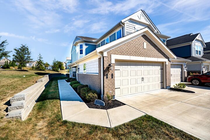 Property Photo: 16 Pebble Brook Place OH 45066