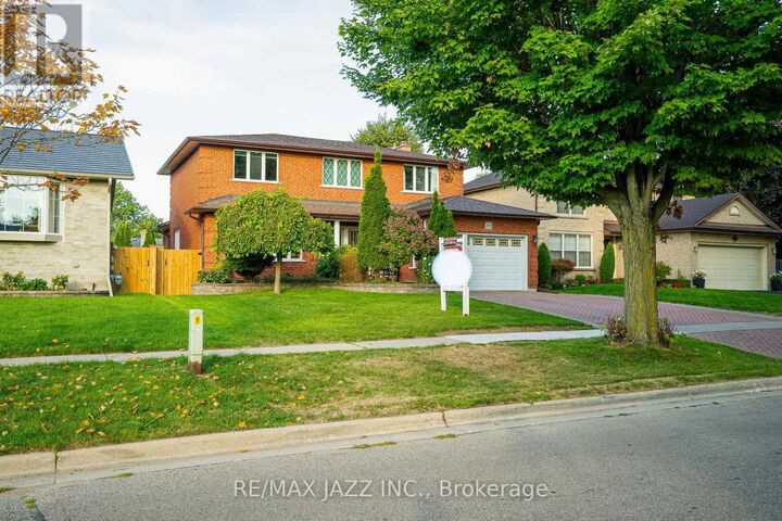 Property Photo:  812 Waverly Street North  ON L1J 7E5 