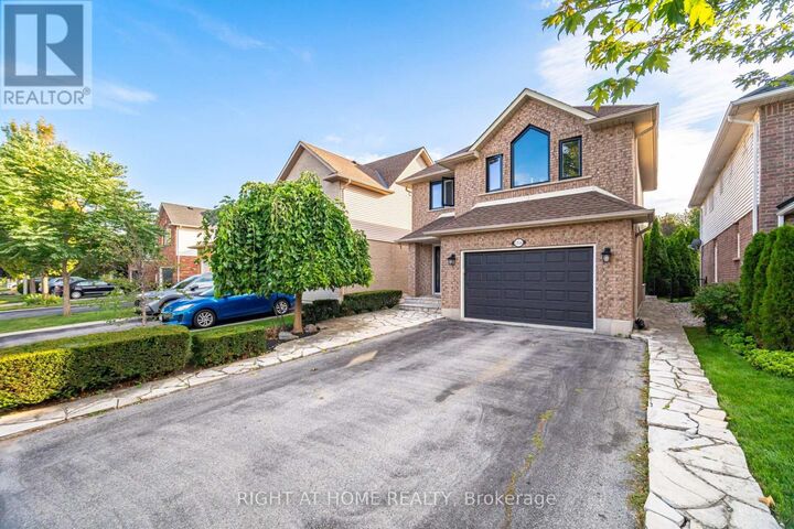 Photo de la propriété:  1316 Inglehart Drive  ON L7M 4X6 