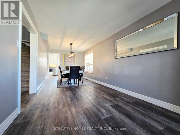 Photo de la propriété: 38 Sherwood Court ON L4N 9V1